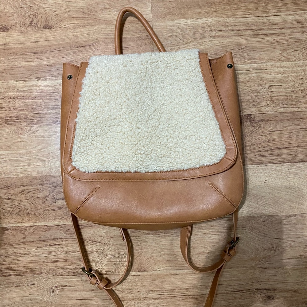 Universal Thread Backpack